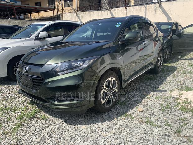 Honda Vezel 2017 1.5 Hybrid 4WD in Green
