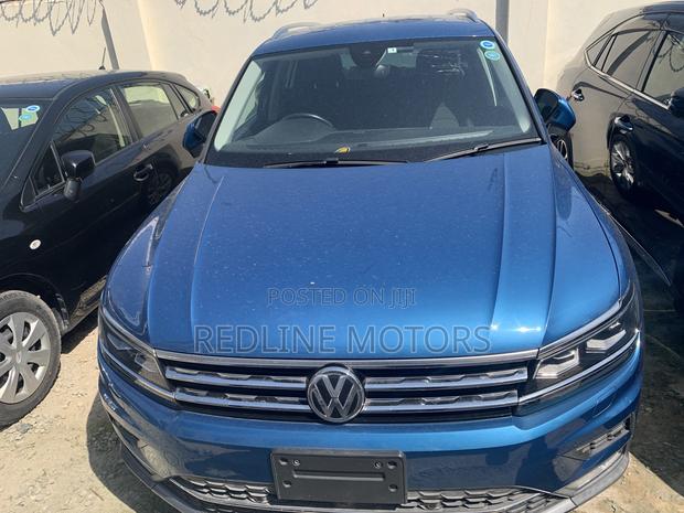 Blue Volkswagen Tiguan 2017: Compact SUV Excellence