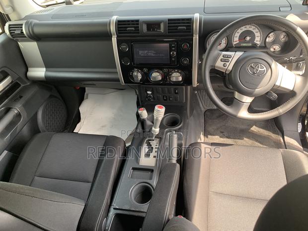 Black 2018 Toyota FJ Cruiser: Your Off-Road Companion