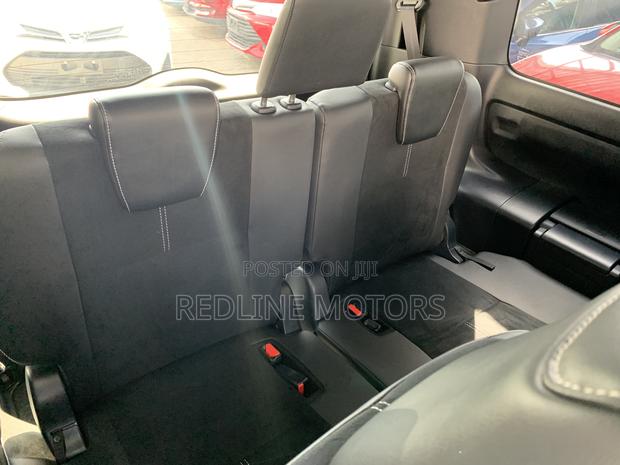 2017 Toyota Noah 2.0 FWD (6 Seater) - White - Quality Family Vehicle