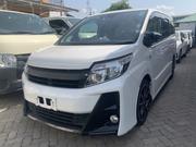 2017 Toyota Noah 2.0 FWD (6 Seater) - White - Quality Family Vehicle for sale