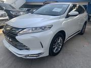 2017 Toyota Harrier 2.0 Off-White: Modern SUV for a Stylish Drive for sale
