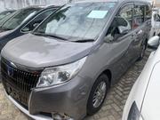 2016 Toyota Esquire 1.8 Hybrid 7-Seater - Impeccable Silver for sale