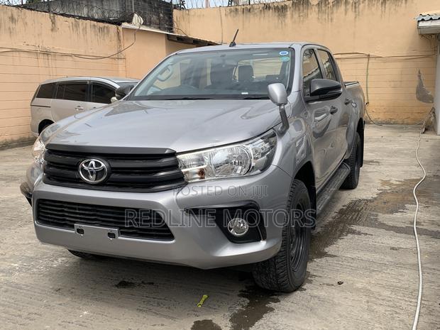 Toyota Hilux 2017 - Gray - Rugged X Single Cab