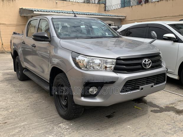 Toyota Hilux 2017 - Gray - Rugged X Single Cab