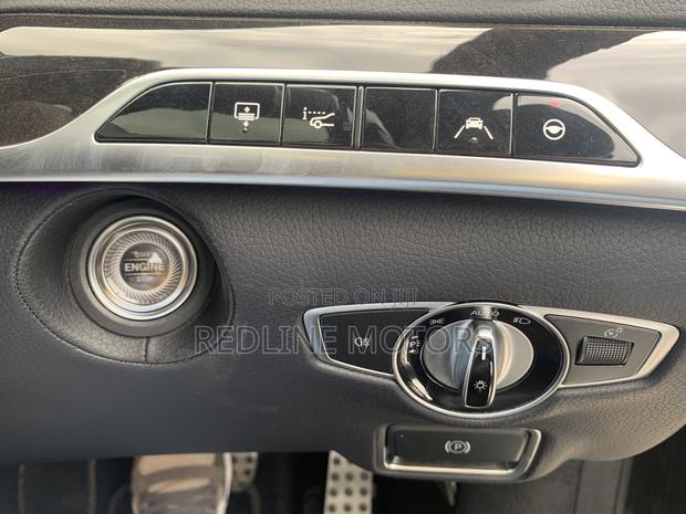 2018 Mercedes-Benz S-Class S 560 (W222) in Black - Premium Edition