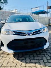 2018 Corolla Fielder in Pearl: Luxury Sedan at Your Doorstep! for sale