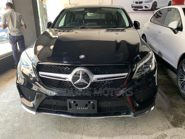 Luxury 2017 Mercedes-Benz GLE-Class GLE 350d 4MATIC in Matt Black