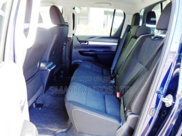 Toyota Hilux 2020 SR5 Extra Cab 4x4