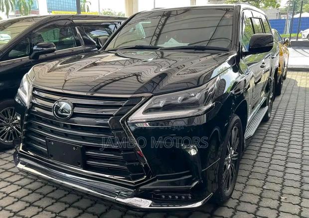 Luxury Black Lexus LX 570 AWD 2017 - All-Wheel Drive SUV for Sale