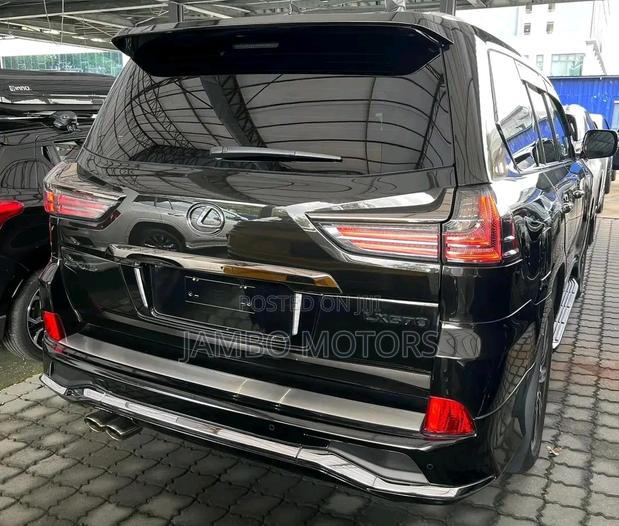 Luxury Black Lexus LX 570 AWD 2017 - All-Wheel Drive SUV for Sale
