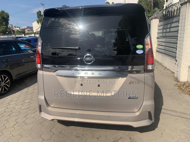 Quality Nissan Serena 2017 Gold - Reliable and Efficient Minivan