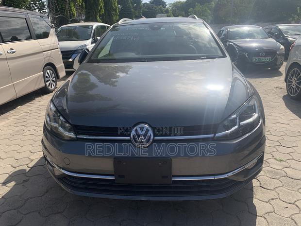 Pre-owned 2018 Volkswagen Golf Variant - Spacious and Stylish