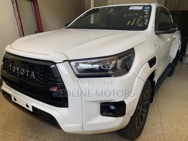 2022 Toyota Hilux White: Durable, Stylish, and Ready for Adventure