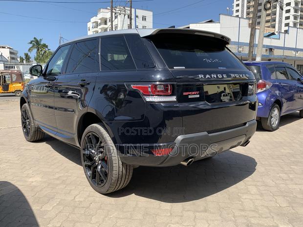 Pre-Owned 2017 Land Rover Range Rover Sport in Black: Premium Quality