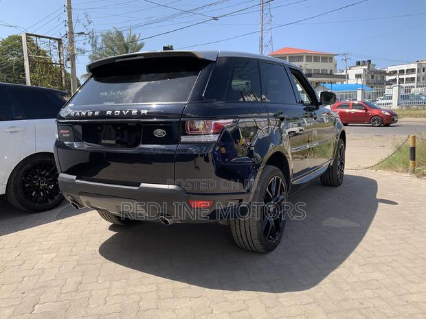 Pre-Owned 2017 Land Rover Range Rover Sport in Black: Premium Quality