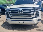 Pre-owned 2015 Toyota Land Cruiser 4.6 V8 ZX in White - Classic SUV available for sale