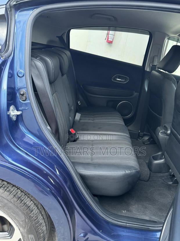 2018 Blue Honda Vezel: Compact SUV, Advanced Technology