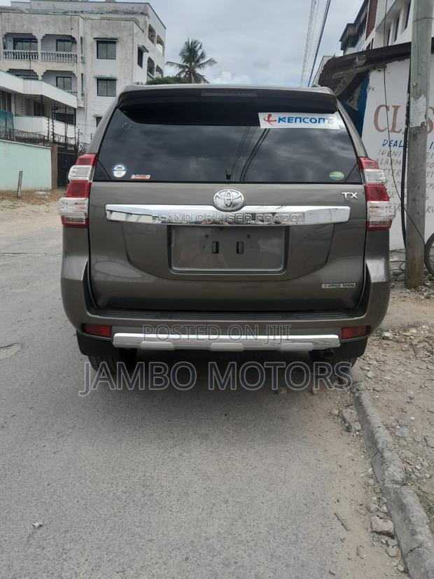 2017 Toyota Land Cruiser Prado 2.8 - Gray - Quality Pre-Owned SUV Available Now