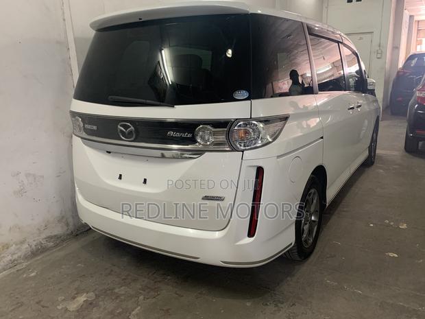 White Mazda Biante 2017: Spacious, Comfortable MPV