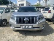 2014 Toyota Land Cruiser Prado 2.7 VVT-i - Luxury SUV for Outdoor Enthusiasts for sale
