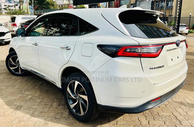2017 Toyota Harrier 2.0 Turbo 4WD White - Premium Package