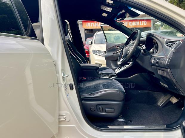2017 Toyota Harrier 2.0 Turbo 4WD White - Premium Package