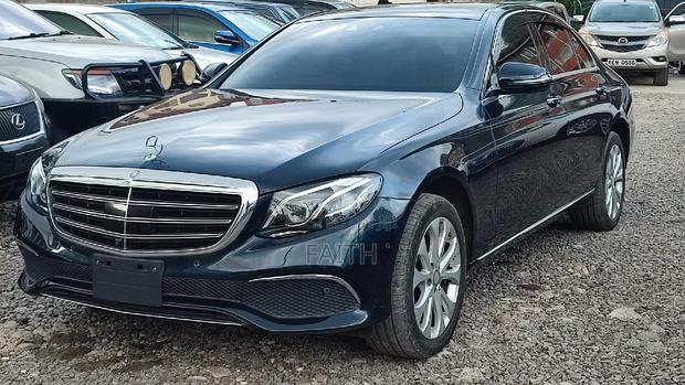 Luxury 2017 Mercedes-Benz E400 in Black - Premium Performance