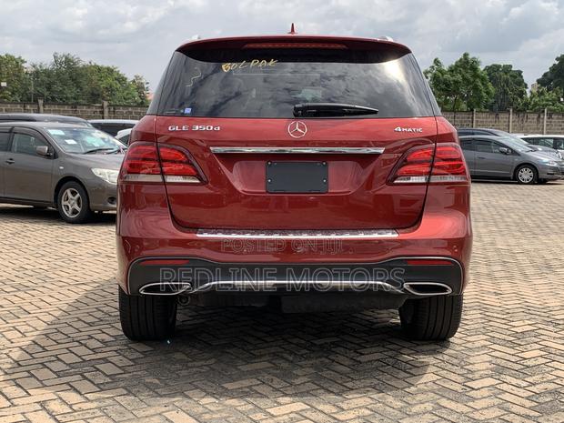 GLE 350d 4MATIC 2017: Red Mercedes-Benz GLE-Class SUV