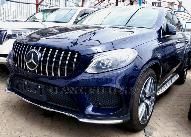 New 2018 Mercedes-Benz GLE 350d 4MATIC: Stylish Blue SUV