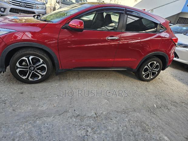 Honda Vezel 2018 Red - Compact SUV with a Red Touch of Class