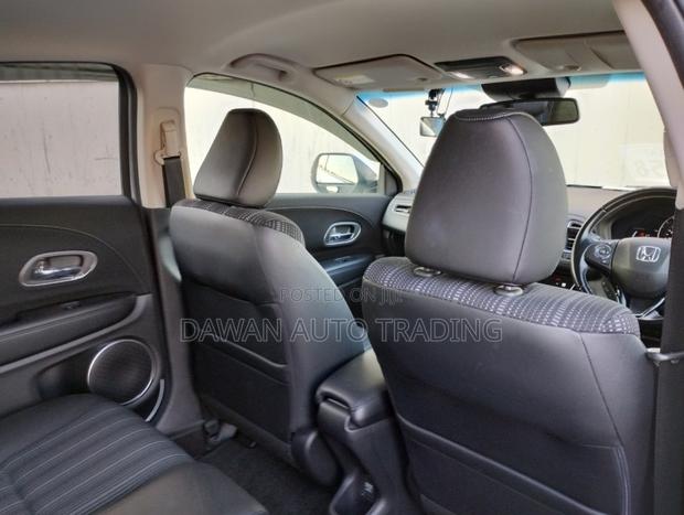 Honda Vezel 2017 Pearl