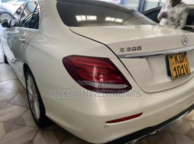 Used 2017 Mercedes-Benz E200 White, Premium Performance Car Available