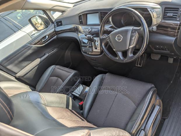 Luxury 2018 Nissan Elgrand Brown - Affordable Price