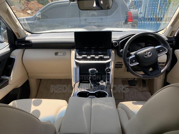Toyota Land Cruiser 3.5 Petrol 4WD 2022 - White - Off-Road Edition
