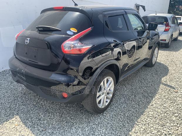 Black 2017 Nissan Juke: Agility and Aesthetics