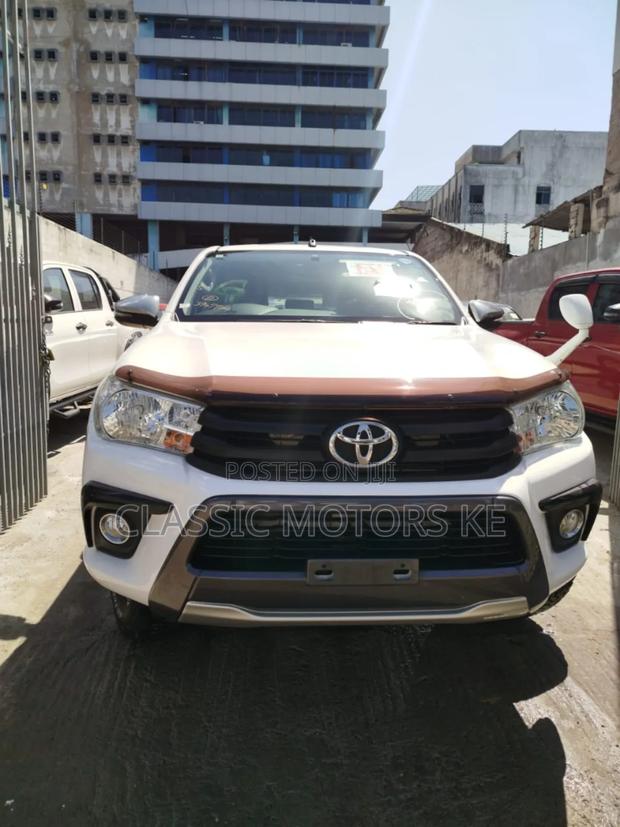 2018 Toyota Hilux White: Single Cab, 4x4 Automatic