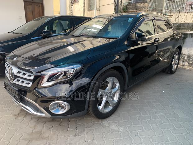 New 2017 Mercedes-Benz GLA-Class Black: Premium Black SUV