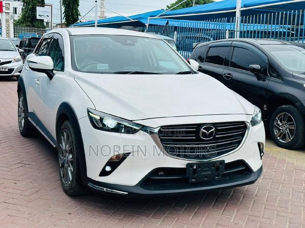 2017 Mazda CX-3 Off-White: Sleek Compact SUV for Sale Now