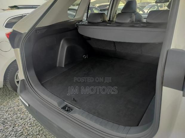Toyota RAV4 2019 White