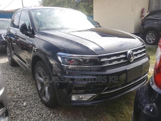 Volkswagen Tiguan 2018 - Sleek Black Edition