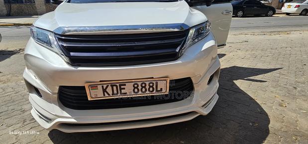 Used 2014 Toyota Harrier in White - Affordable Prices, Excellent Condition