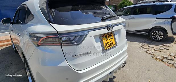Used 2014 Toyota Harrier in White - Affordable Prices, Excellent Condition