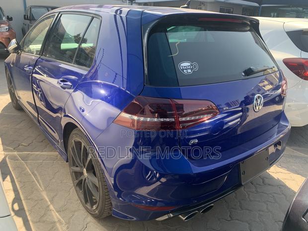 2017 Volkswagen Golf R in Blue (4-Door)