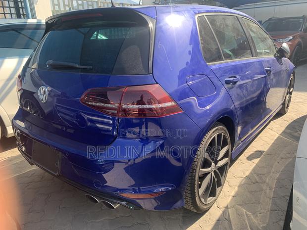 2017 Volkswagen Golf R in Blue (4-Door)