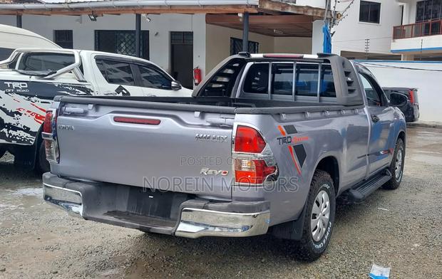 2017 Toyota Hilux - Silver Trim: Durability and Comfort