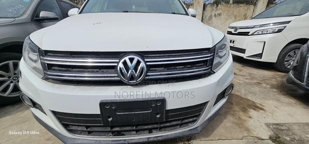 White Volkswagen Tiguan 2017 - Like New, Excellent Performance