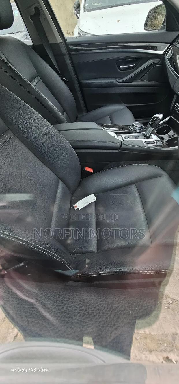 BMW 523i 2017 - White Sedan with Style and Comfort