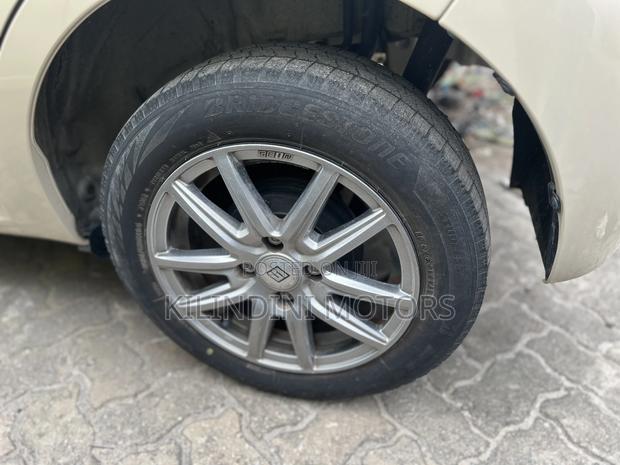 Toyota Passo 2017 Beige