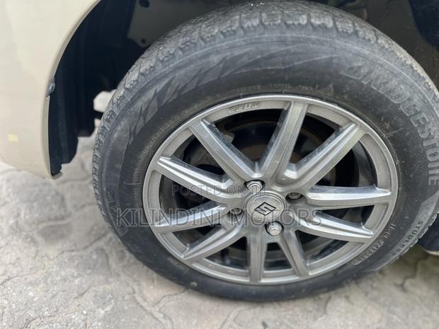 Toyota Passo 2017 Beige